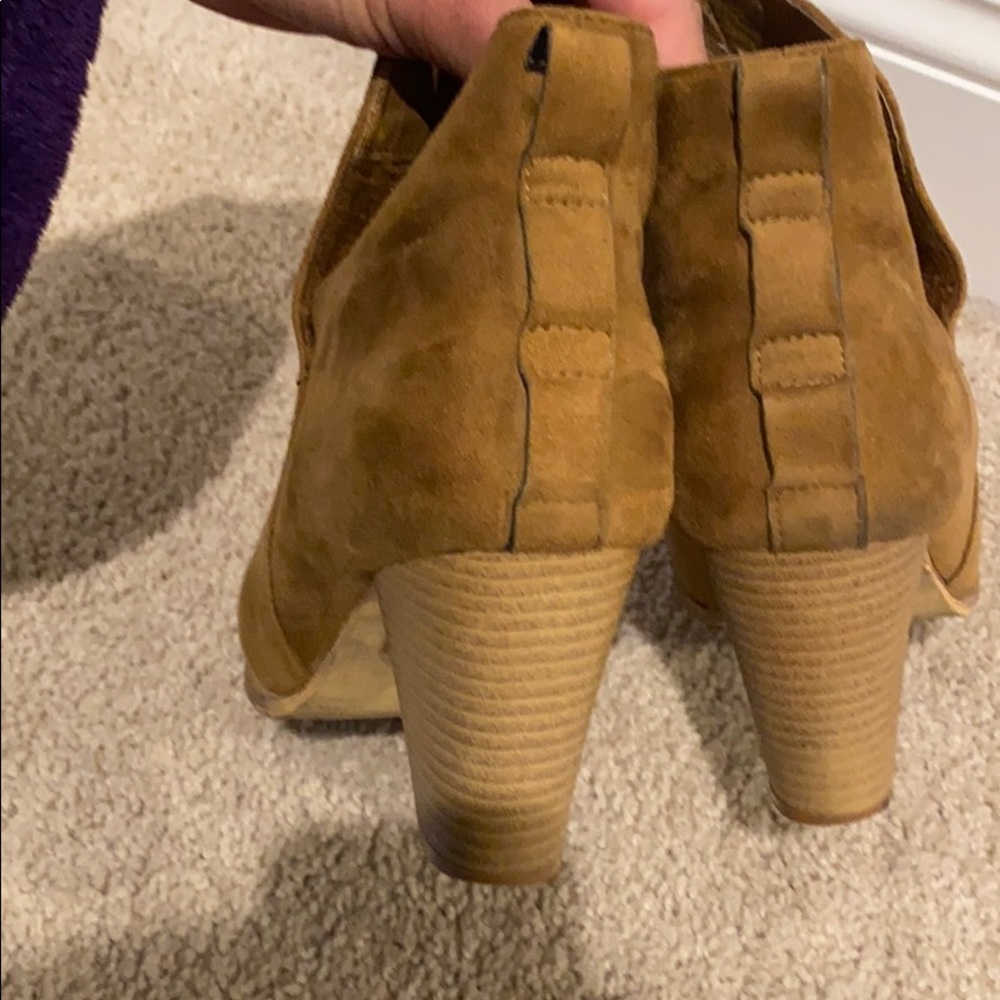 Booties - Picture 4 of 4